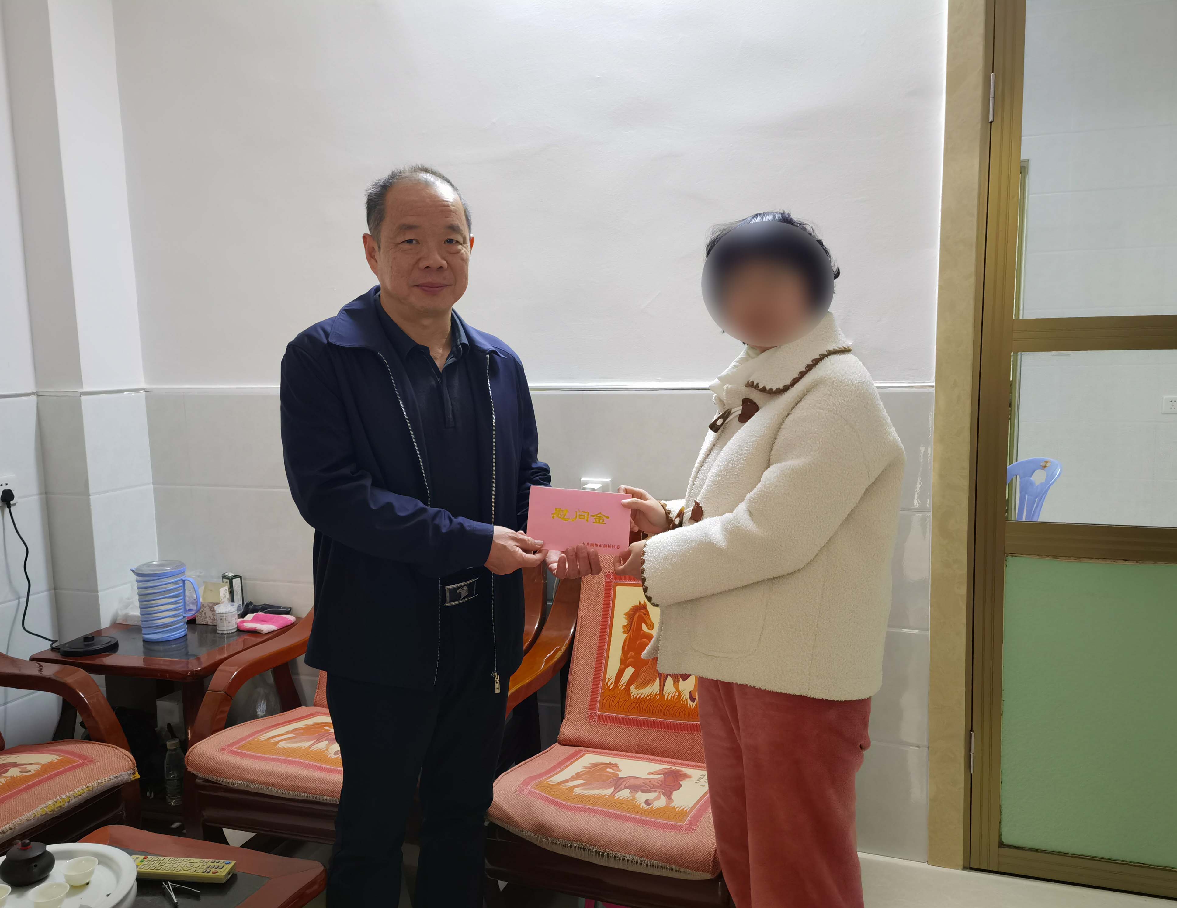 黄伟涛111.jpg
