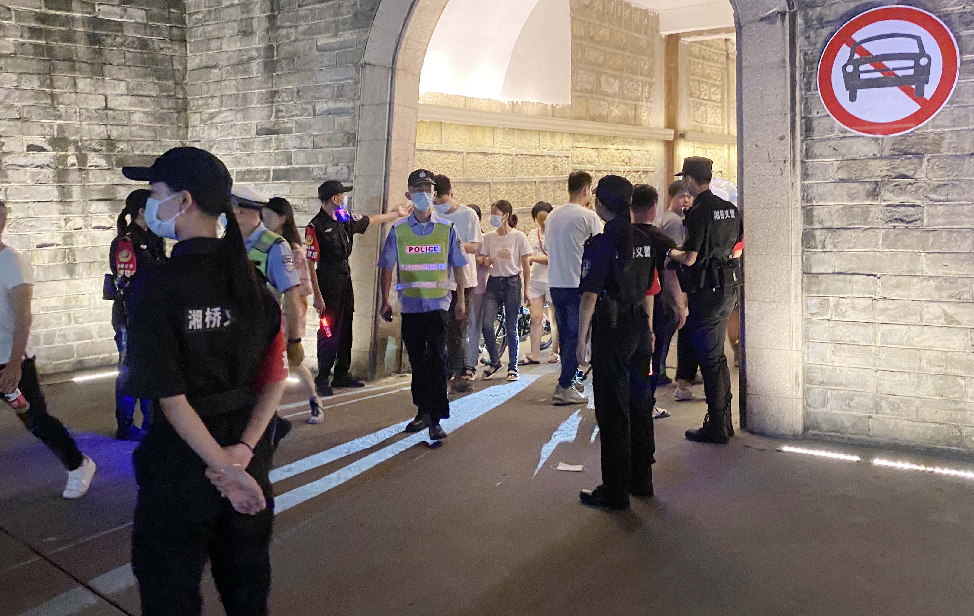 公安 副本.jpg