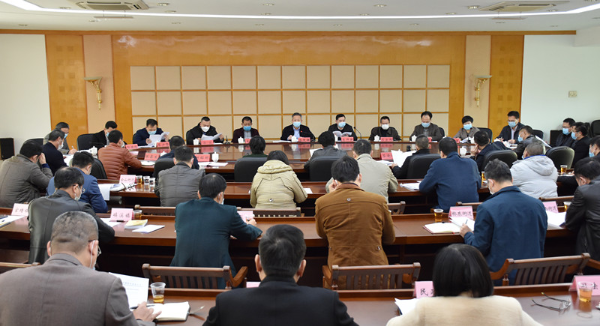 2月19日，湘桥区委书记佘楚雄主持召开区委常委会、区防控领导小组（指挥部）会议_副本.jpg